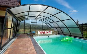 Folk Resort Domki I Apartamenty